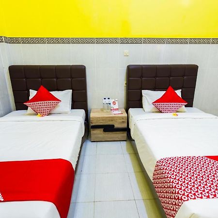 马塔兰 Oyo 1427阿扎拉伊斯兰旅馆酒店 外观 照片
